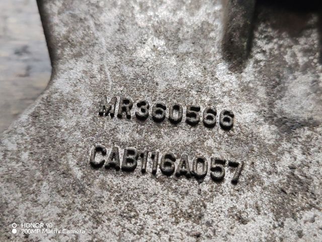 bontott MITSUBISHI LANCER VII Motor Tartó Bak (Fém)