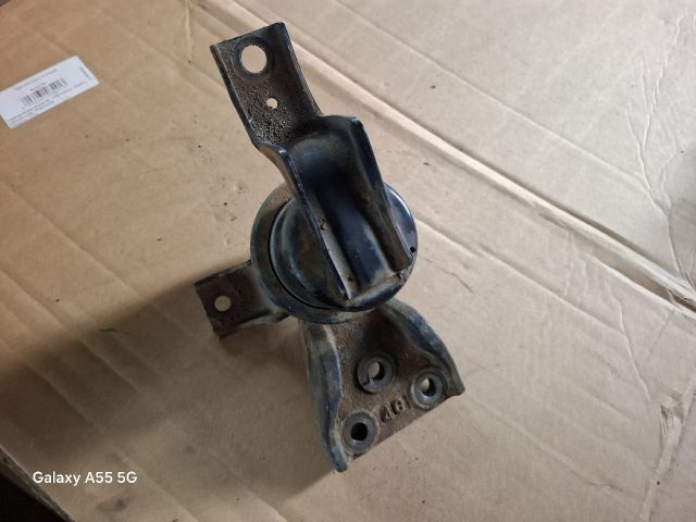 bontott MITSUBISHI LANCER VII Motor Tartó Bak (Fém)