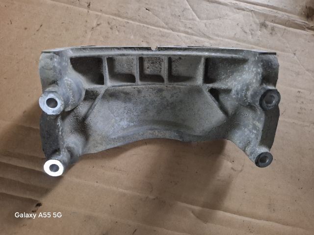 bontott MITSUBISHI LANCER VII Motor Tartó Bak (Fém)