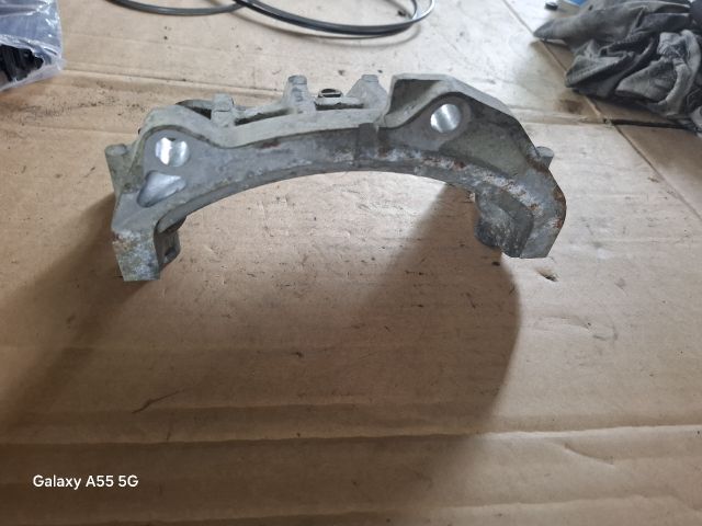 bontott MITSUBISHI LANCER VII Motor Tartó Bak (Fém)