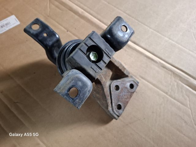 bontott MITSUBISHI LANCER VII Motor Tartó Bak (Fém)