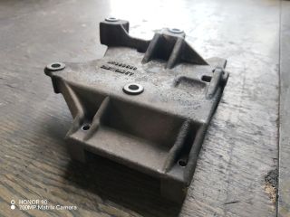 bontott MITSUBISHI LANCER VII Motor Tartó Bak (Fém)