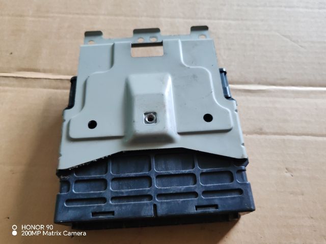 bontott MITSUBISHI LANCER VII Motorvezérlő