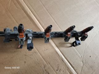 bontott MITSUBISHI LANCER VII Porlasztó Sor / Híd