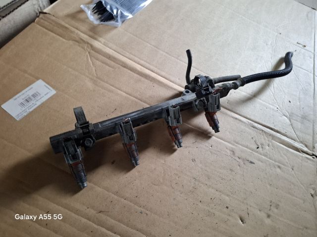 bontott MITSUBISHI LANCER VII Porlasztó Sor / Híd