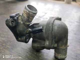 bontott MITSUBISHI LANCER VII Termosztátház