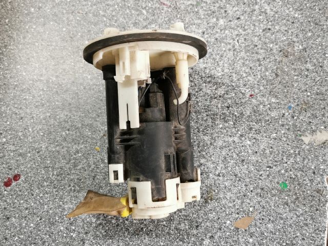 bontott MITSUBISHI LANCER VII Üzemanyag Szivattyú