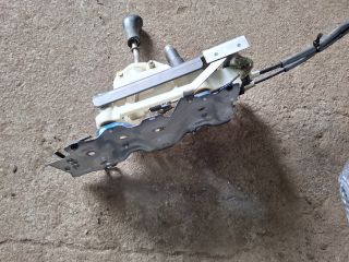 bontott MITSUBISHI LANCER VII Váltó Kulissza