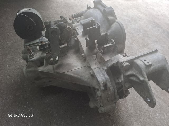 bontott MITSUBISHI LANCER VII Váltó (Mechanikus)