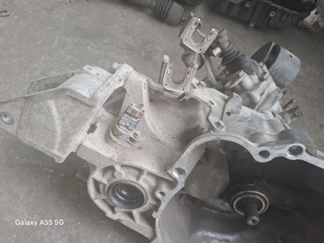 bontott MITSUBISHI LANCER VII Váltó (Mechanikus)