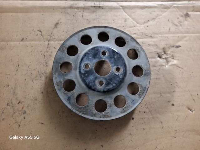 bontott MITSUBISHI LANCER VII Vízpumpa Szíjtárcsa