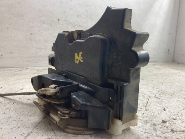 bontott MITSUBISHI LANCER VII Bal első Ajtózár