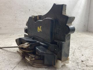 bontott MITSUBISHI LANCER VII Bal első Ajtózár