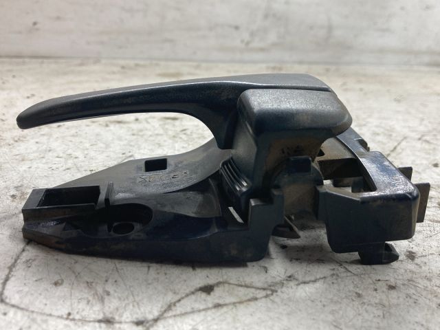 bontott MITSUBISHI LANCER VII Bal első Belső Kilincs