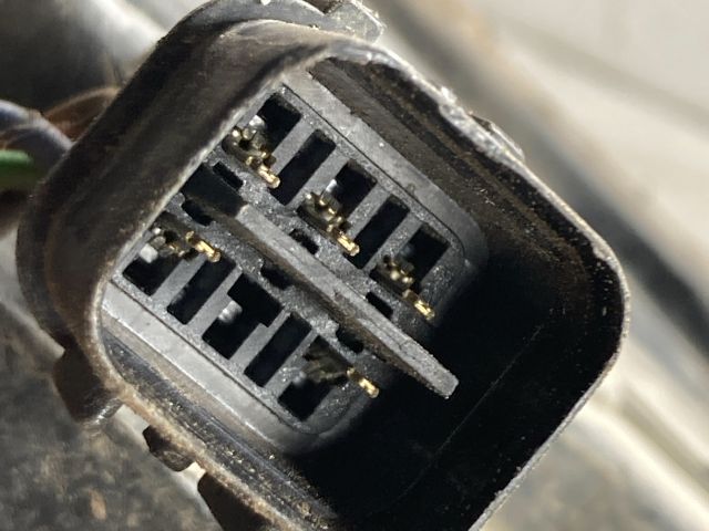 bontott MITSUBISHI LANCER VII Bal Fényszóró