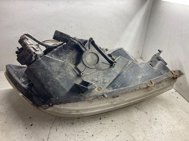 bontott MITSUBISHI LANCER VII Bal Fényszóró