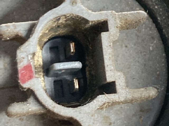 bontott MITSUBISHI LANCER VII Bal Fényszóró