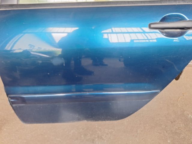 bontott MITSUBISHI LANCER VII Bal hátsó Ajtó (Részeivel)