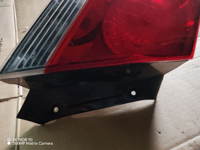 bontott MITSUBISHI LANCER VII Bal Hátsó Lámpa