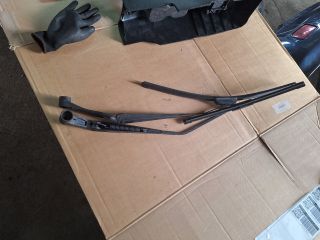 bontott MITSUBISHI LANCER VII Első Ablaktörlő Kar