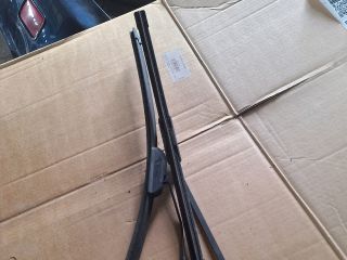 bontott MITSUBISHI LANCER VII Első Ablaktörlő Kar