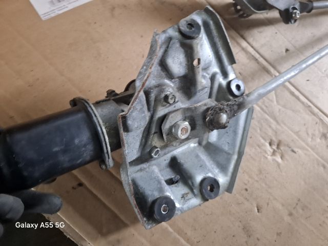 bontott MITSUBISHI LANCER VII Első Ablaktörlő Szerkezet Motorral