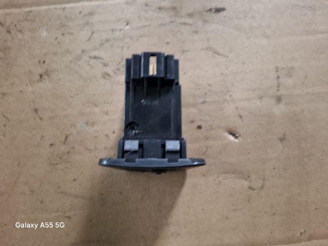 bontott MITSUBISHI LANCER VII Fényszórómagasság Állító Kapcsoló