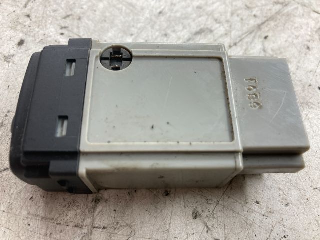 bontott MITSUBISHI LANCER VII Fényszórómagasság Állító Kapcsoló