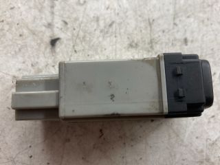 bontott MITSUBISHI LANCER VII Fényszórómagasság Állító Kapcsoló