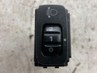 bontott MITSUBISHI LANCER VII Fényszórómagasság Állító Kapcsoló