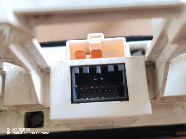 bontott MITSUBISHI LANCER VII Fűtéskapcsoló (manuális klímás)