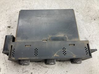 bontott MITSUBISHI LANCER VII Fűtéskapcsoló (manuális klímás)