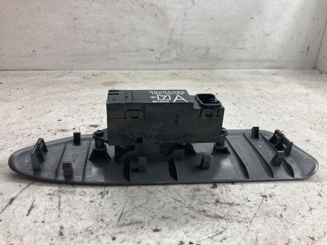 bontott MITSUBISHI LANCER VII Jobb első Ablakemelő Kapcsoló