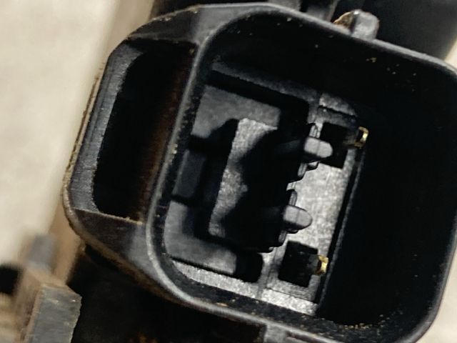 bontott MITSUBISHI LANCER VII Jobb első Ajtózár