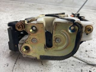 bontott MITSUBISHI LANCER VII Jobb első Ajtózár