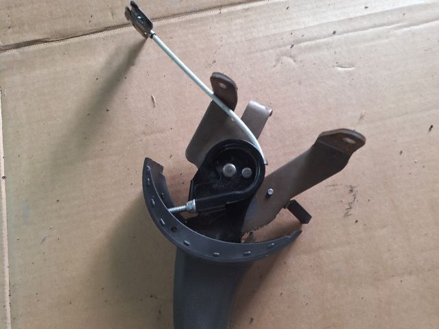 bontott MITSUBISHI LANCER VII Kézifék Kar