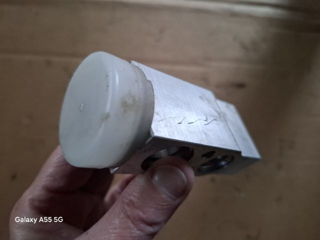 bontott MITSUBISHI LANCER VII Klíma Tágulási Szelep