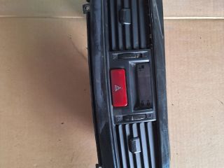 bontott MITSUBISHI LANCER VII Középső Műszerfal Díszléc