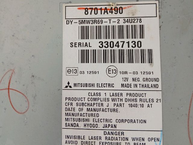 bontott MITSUBISHI LANCER VII Rádió / CD