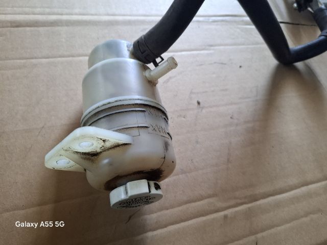 bontott MITSUBISHI LANCER VII Szervóolaj Tartály