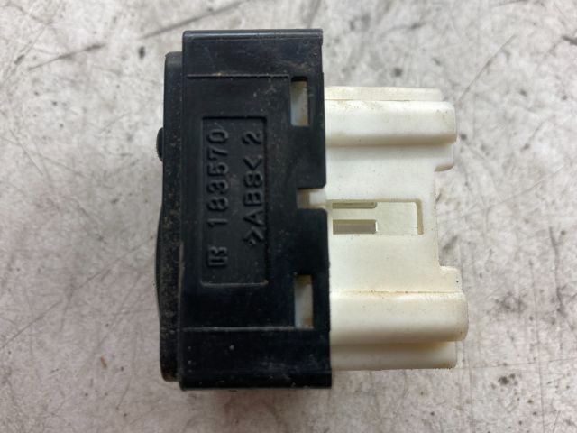 bontott MITSUBISHI LANCER VII Tükör Kapcsoló