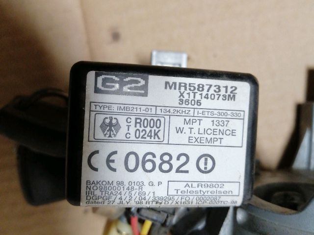 bontott MITSUBISHI OUTLANDER Gyújtáskapcsoló Házzal