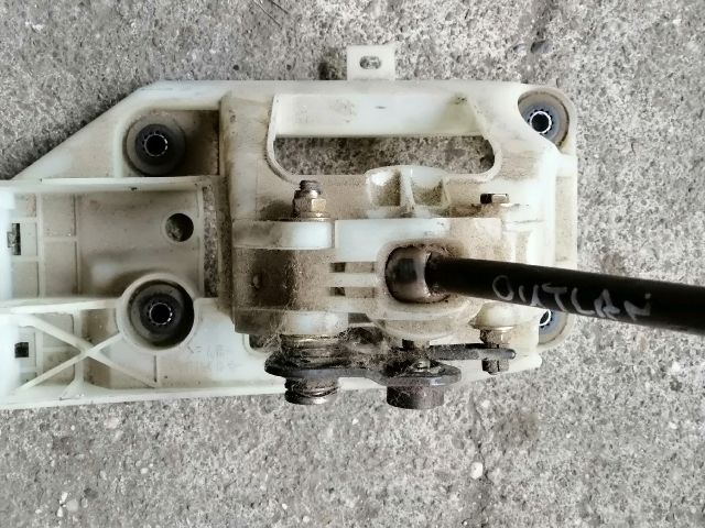 bontott MITSUBISHI OUTLANDER Váltó Kulissza