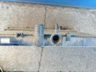 bontott MITSUBISHI OUTLANDER Vízhűtő Radiátor (Klímás)