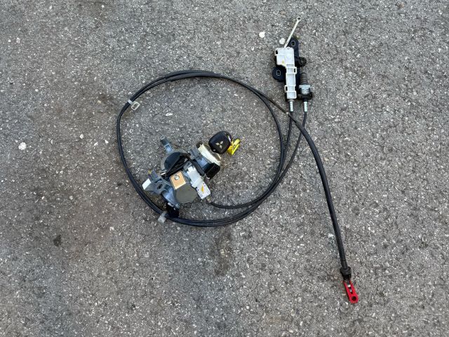 bontott MITSUBISHI OUTLANDER Gyújtáskapcsoló Házzal