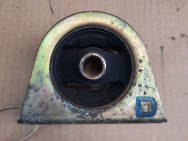 bontott MITSUBISHI OUTLANDER Motor Tartó Bak (Fém)