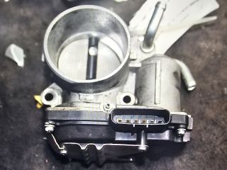 bontott MITSUBISHI OUTLANDER Fojtószelep (Elektromos)