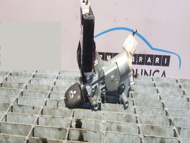 bontott MITSUBISHI OUTLANDER Gyújtáskapcsoló