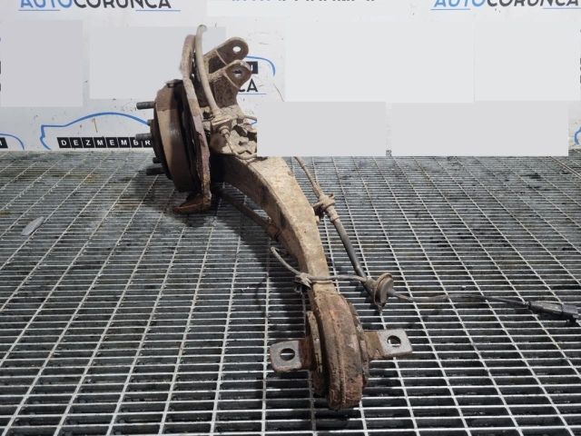 bontott MITSUBISHI OUTLANDER Jobb hátsó Csonkállvány