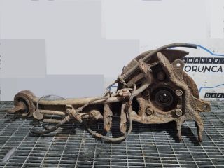 bontott MITSUBISHI OUTLANDER Jobb hátsó Csonkállvány